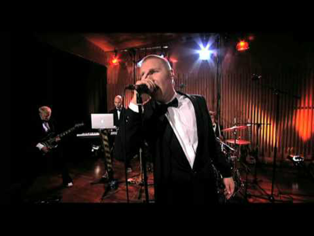 hallgatnivaló: poets of the fall - you know my name