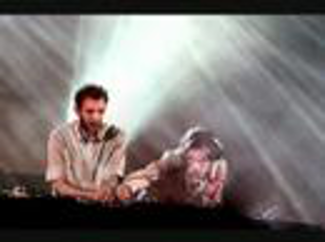 a 2 many djs budapesten!