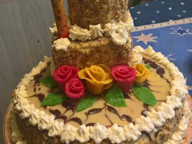 Esterházy emeletes torta