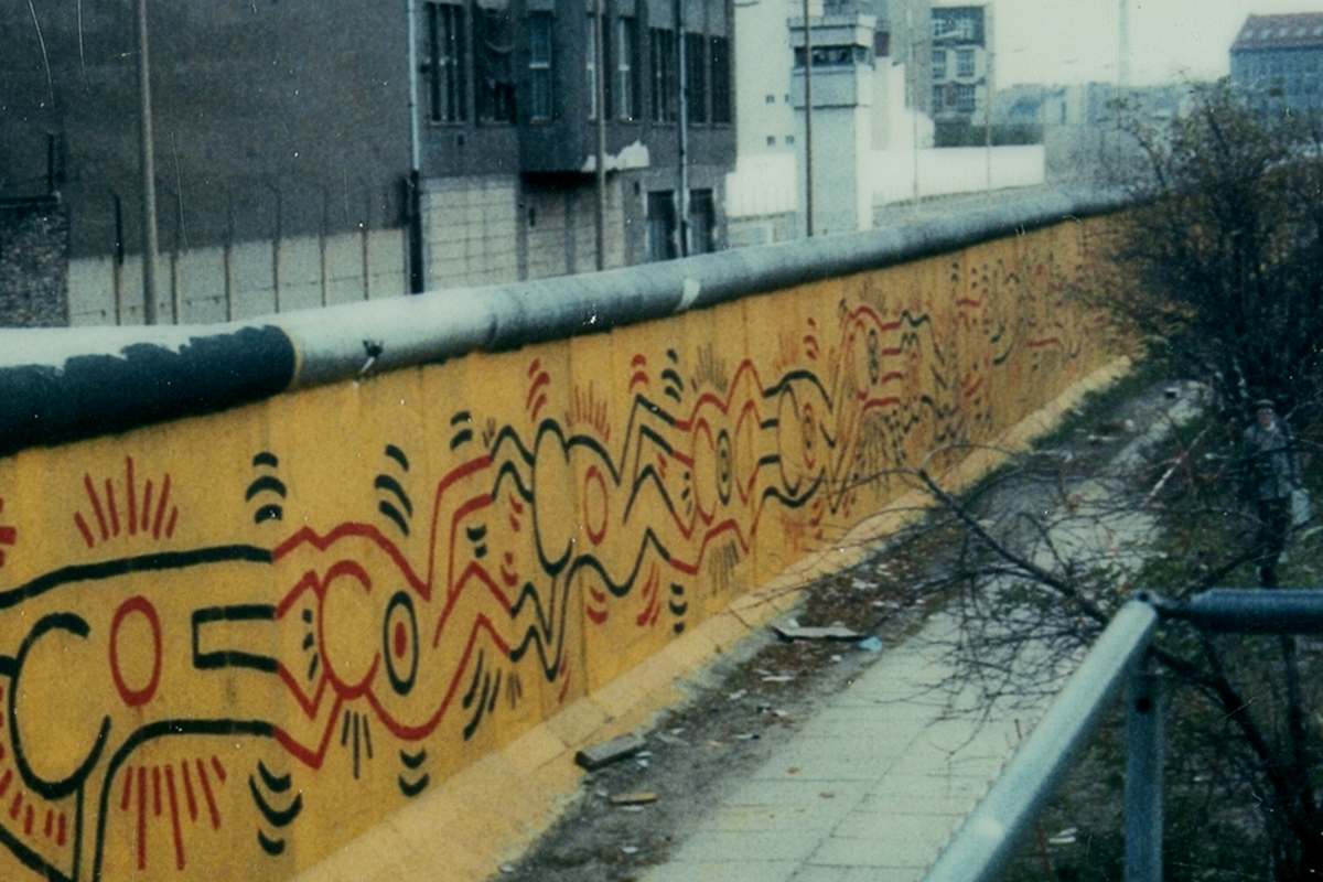 Keith Haring berlini falra festett munkája