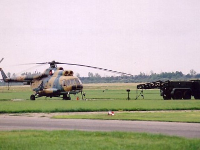 AZ ELTŰNT HELIKOPTER NYOMÁBAN