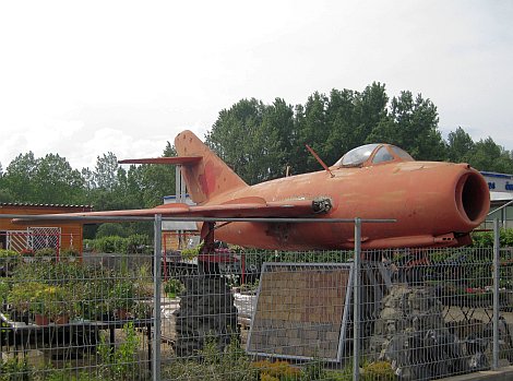 AB-140503-MiG15-Vác-01.jpg