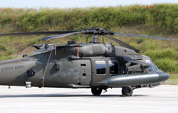 army_uh60_05.jpg