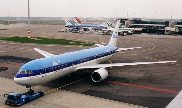 ams-2001-09.jpg