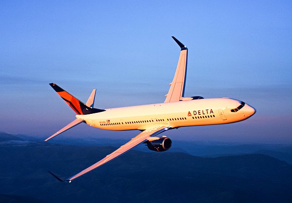 delta-3-b737-2.jpg