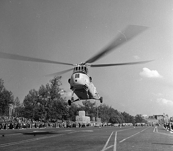 fortepan_m4-2.jpg