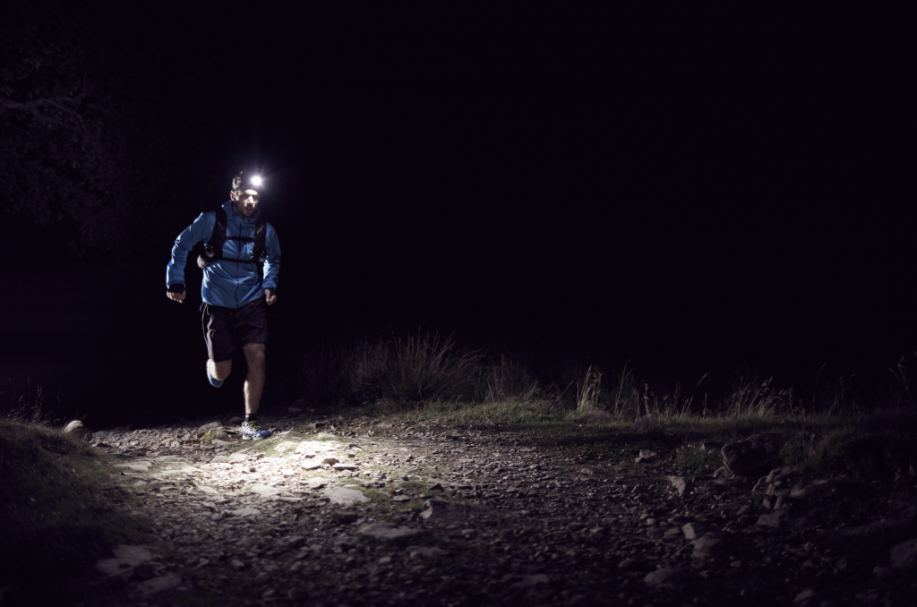 inov-8-blog-running-in-the-dark-1024x678.png