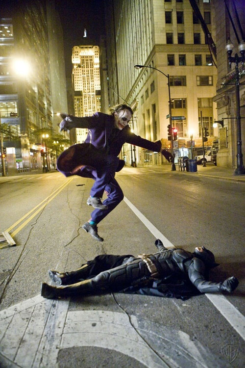 funny-Batman-Dark-Knight-behind-scenes-Joker.jpg