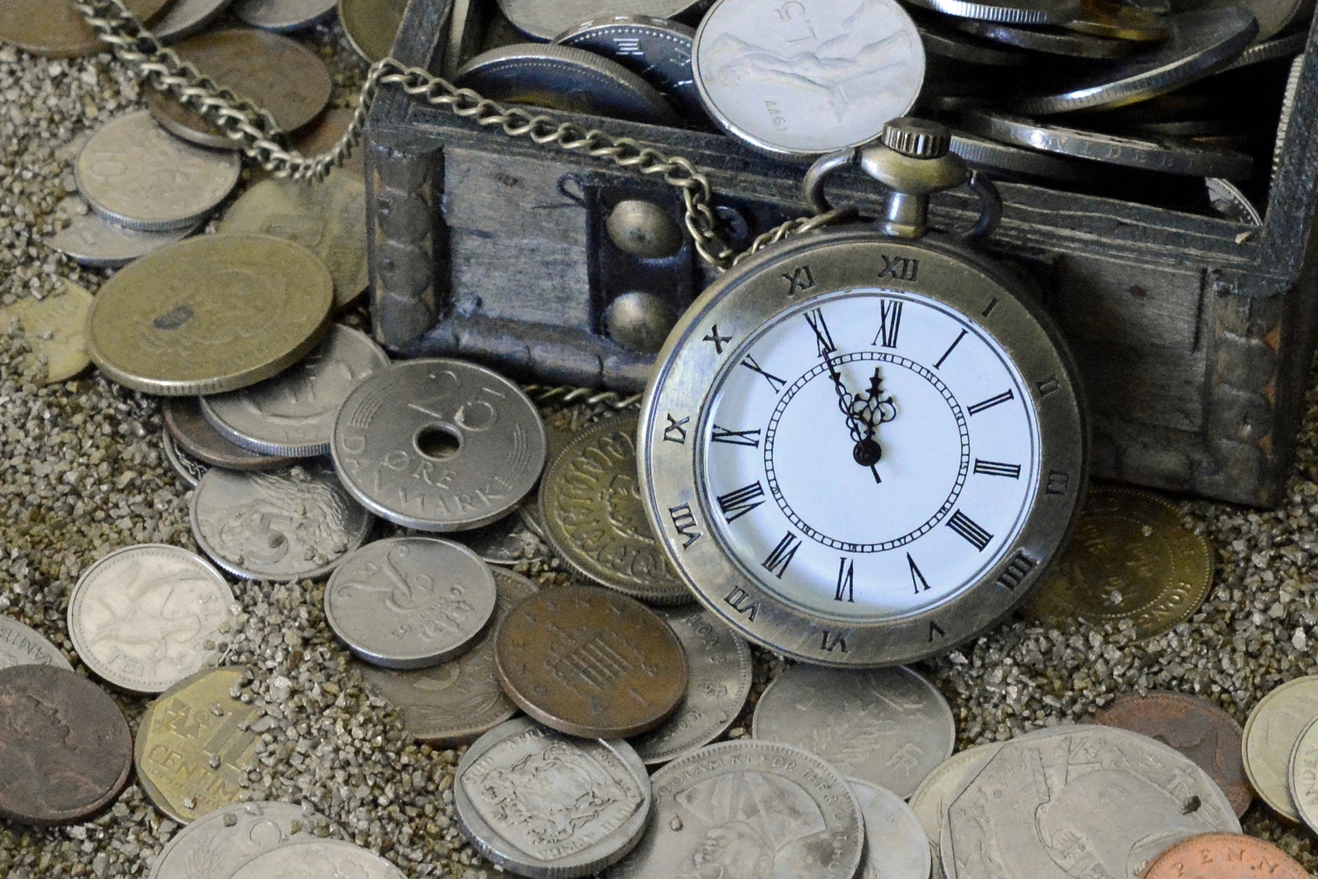 pocket-watch-1637393_1920.jpg