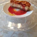 Sajttorta, vag y cheesecake eperöntettel