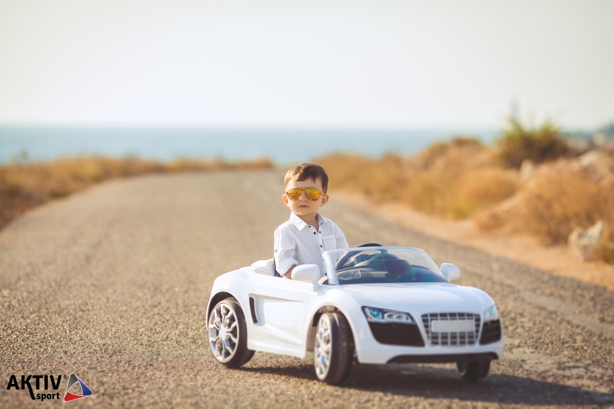 Miért fontos, hogy a gyerekek már jogsi nélkül is vezessenek?