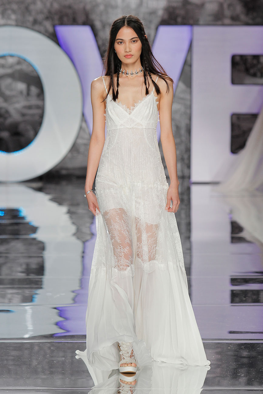 3-barcelona-bridal-week-eskuvo-classic-alice-blog-menyasszonyi-ruha-yolancris_30.jpg