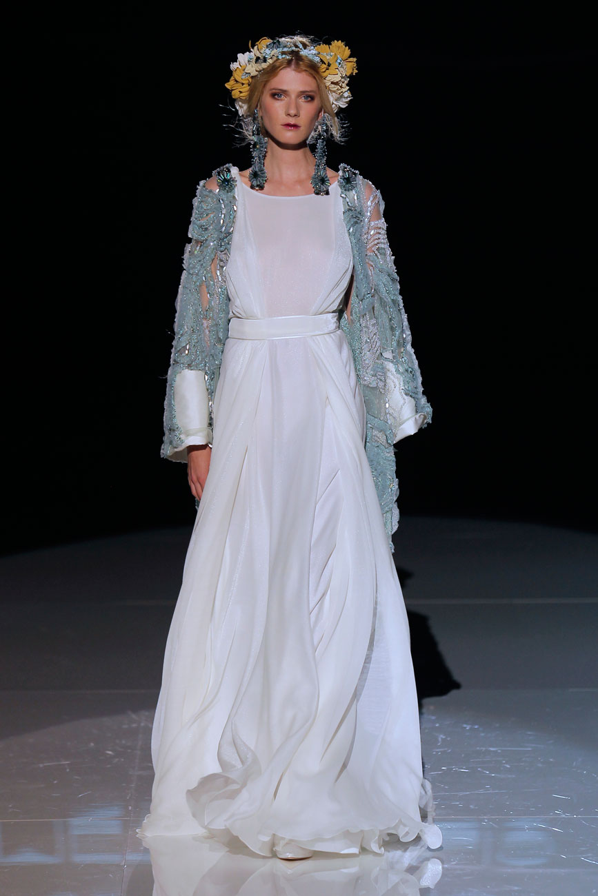 4-barcelona-bridal-week-eskuvo-classic-alice-blog-menyasszonyi-ruha-jesuspeiro_61.jpg