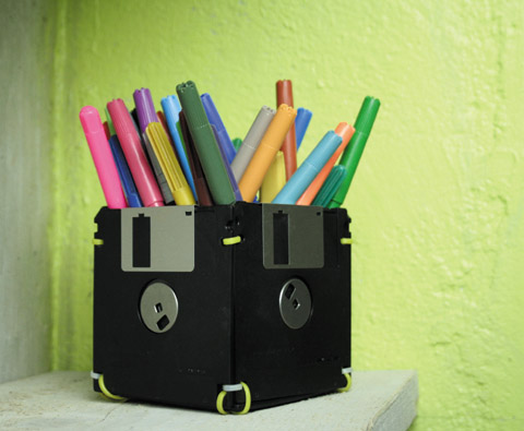 diskette-pencil-holder.jpg