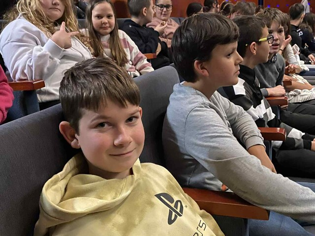 Színházlátogatás felső tagozat