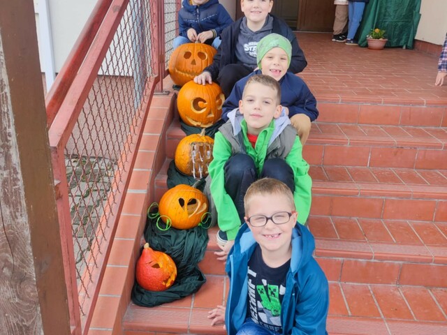 Iskolaszépítés - tökfaragók