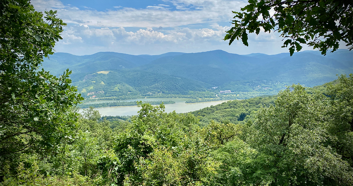 Az ebédlő asztalunknál a panoráma