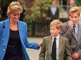 Ilyen volt Diana hercegnő anyaként - Royal sztorik & királyi krónikák