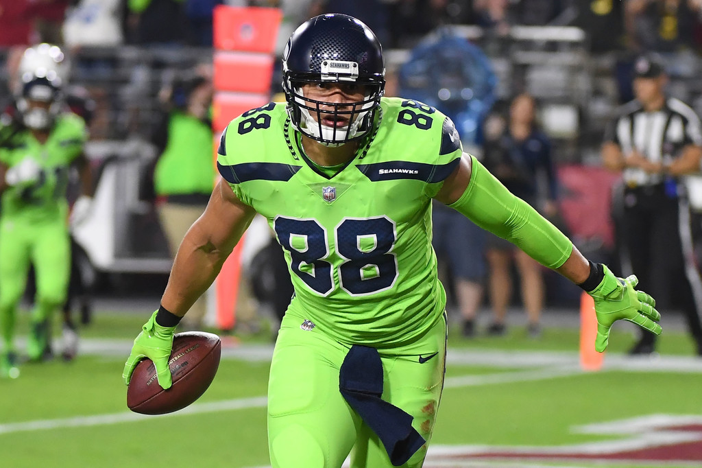 jimmy_graham_seattle_seahawks_v_arizona_cardinals_8xbqzbck52fx.jpg