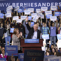 Nagyot dobbantott Bernie Sanders Bostonban