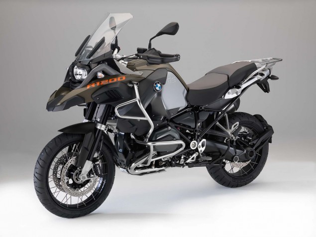 2014-BMW-R1200GS-Adventure-studio-07-635x476.jpg