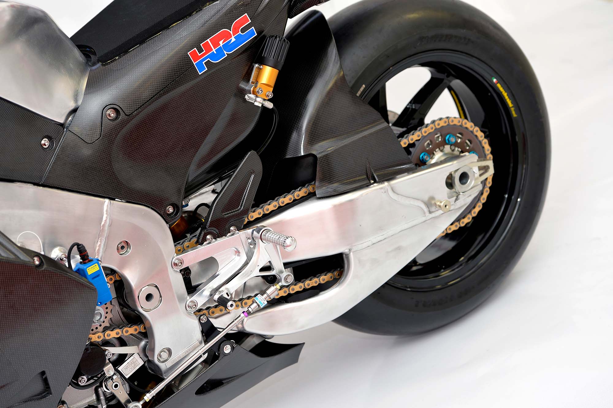 2014-Honda-RCV1000R-MotoGP-10.jpg