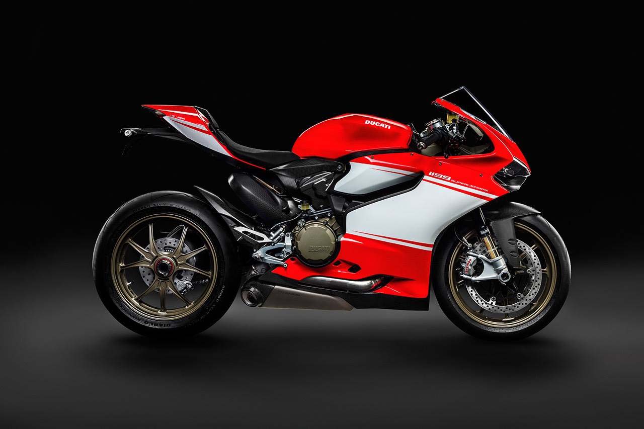 Ducati-1199-Superleggera-02.jpg