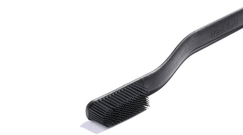 boie-toothbrush-black-f-10x8_7942ef56-6cc8-4d72-a790-ff1210d56c2c_800x.jpg