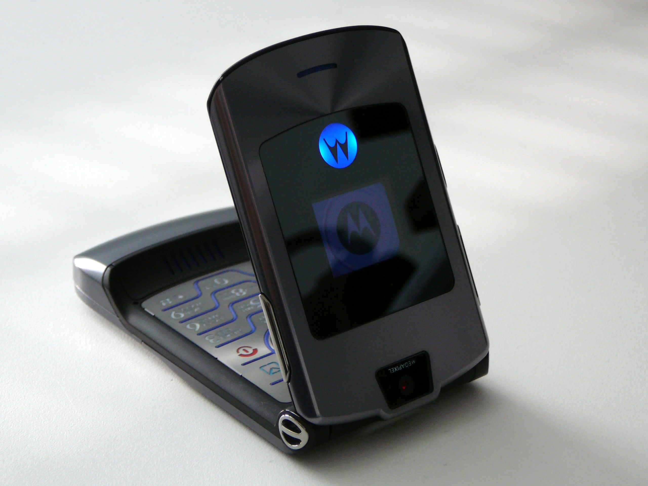 motorola_razr_v3i_02.JPG