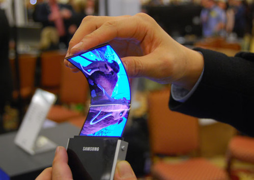 Samsung-Flexible-Transparent-AMOLED-Display-01.jpg
