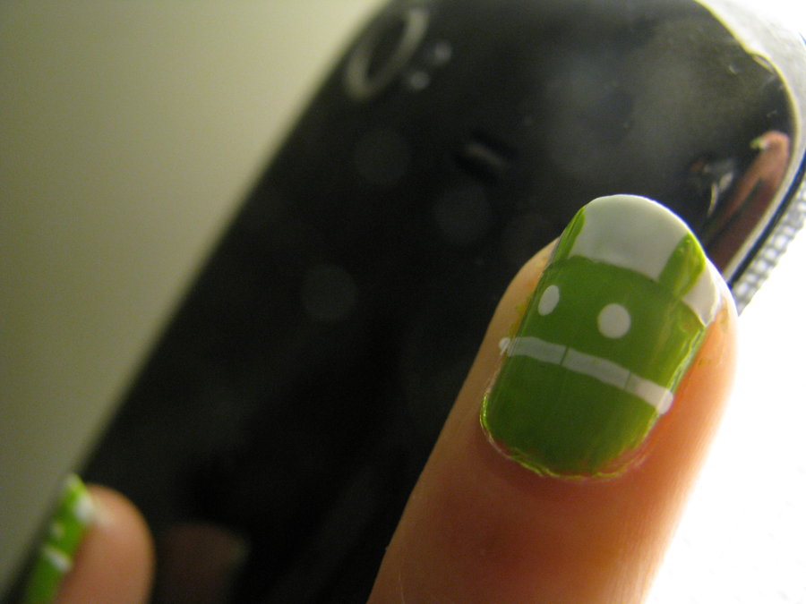 daandroid_nails_by_nhathy-d3hktpl.jpg