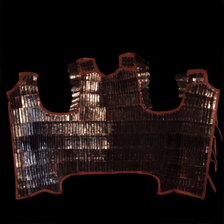 suit_of_armour_no_24_inside.jpg