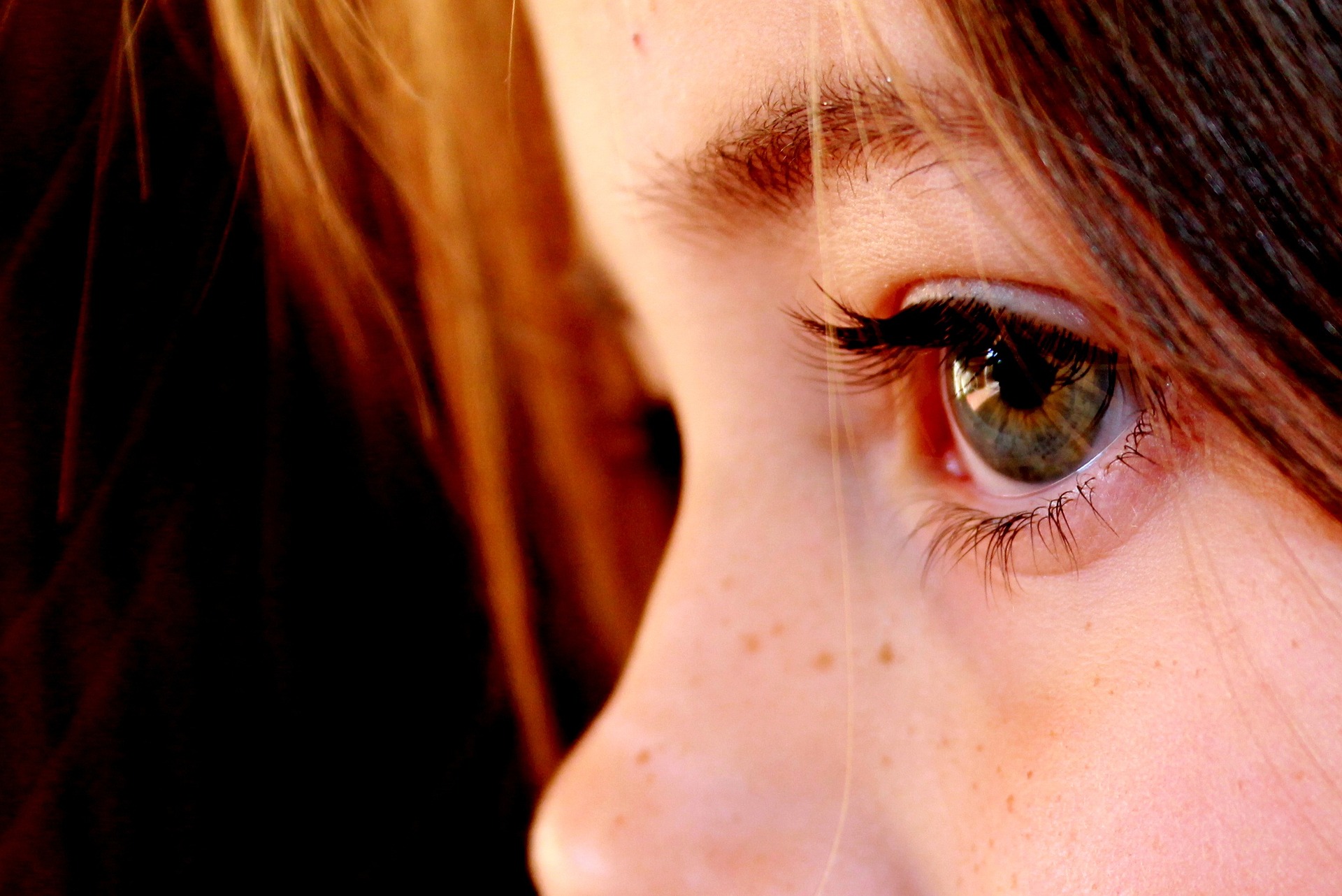 eyes-1283563_1920.jpg