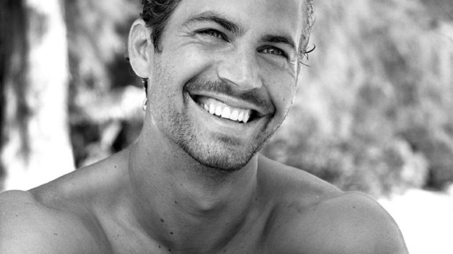 menkedd-ferfi-fog-szaj-paul-walker.jpg