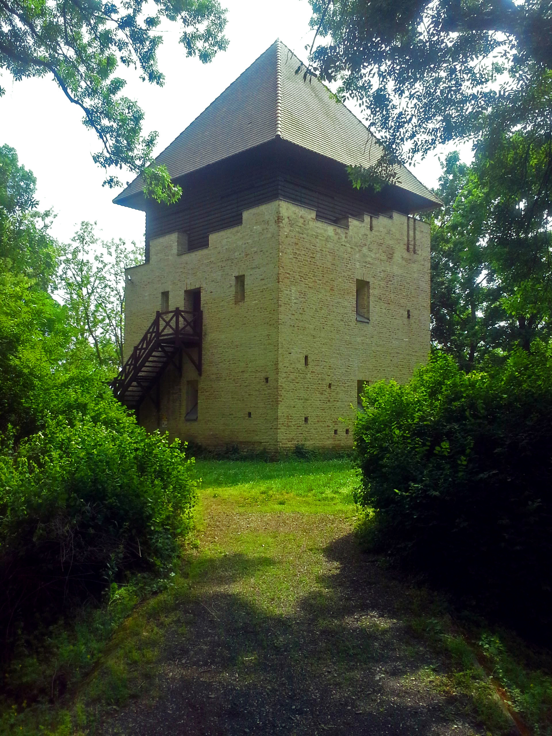 Szigeterdő - Lakótorony (ellenőrzőpont)