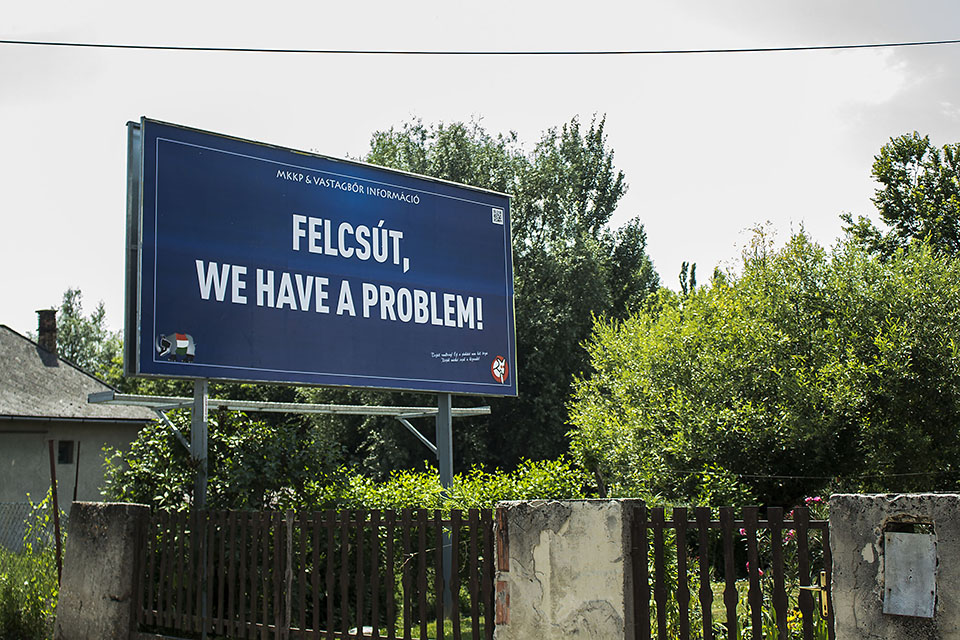 felcsut-we-have-a-problem.jpg