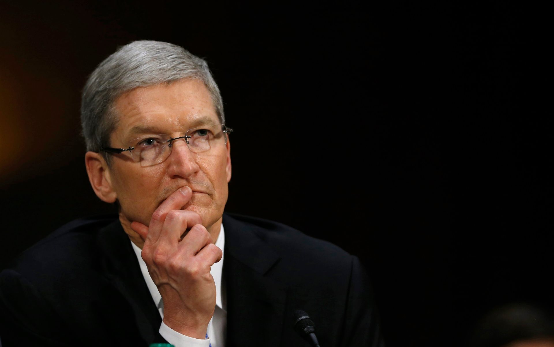 tim-cook-290513_3_1.jpg