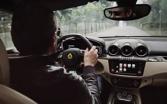 carplay-apple-ferrari-ff-580x362.jpg