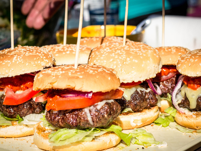 Hamburger grillen