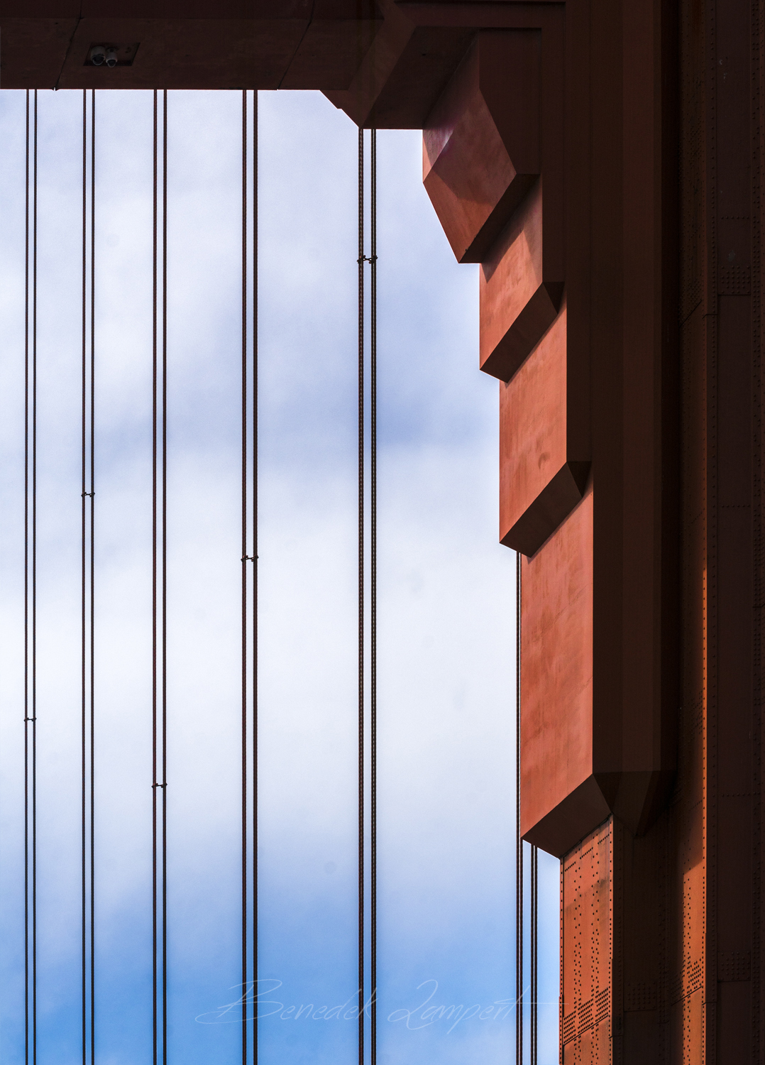 lampert_benedek_goldengate_minimal.jpg