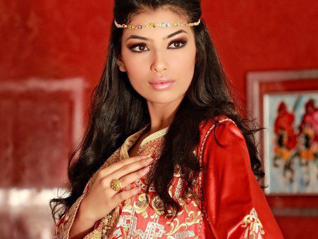 22 beautiful women from the Arab world