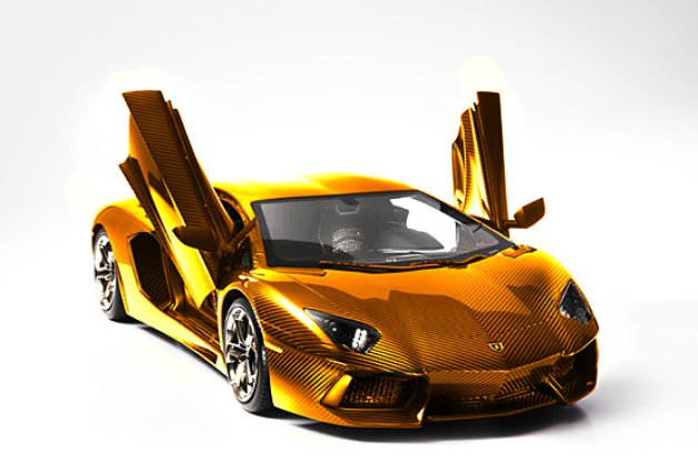Gold-Lamborghini-Aventador-model-2.png