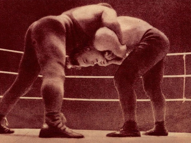 Legyőzte a legerősebb amerikaiakat, a pankrátorok sztárja lett