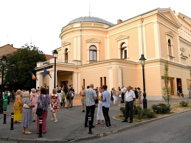 Sokszínű és derűs ünnepi évad kezdődik Szatmárnémetiben