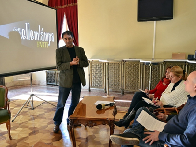 Szellemlámpa party a miskolci színházban