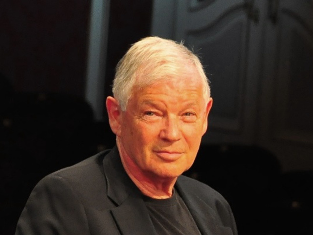 Marton László lemondott