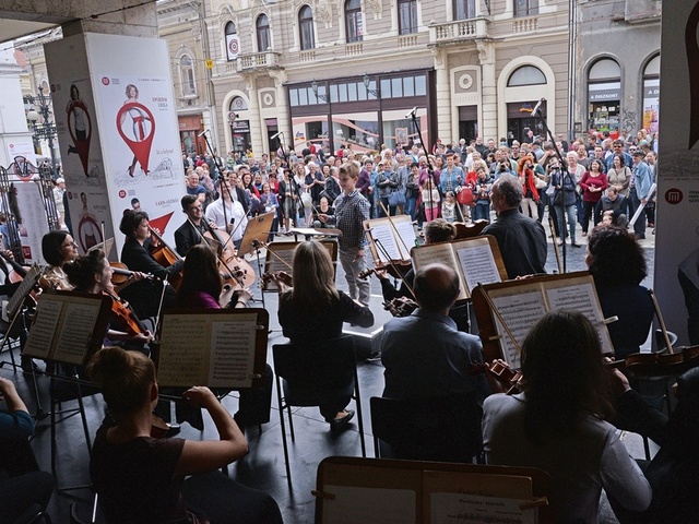 Palacsintával ünnepli az új évadot a Miskolci Nemzeti Színház