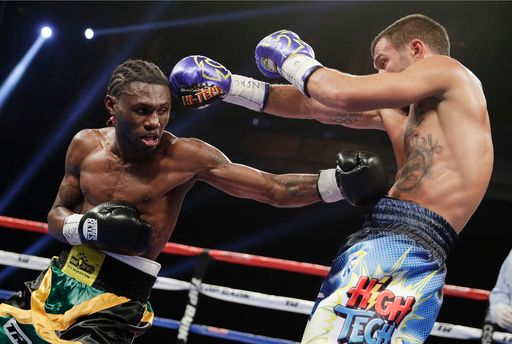 lomachenko-walters-fight_7.jpg