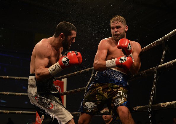 saunders-akavov-fight_16.jpg