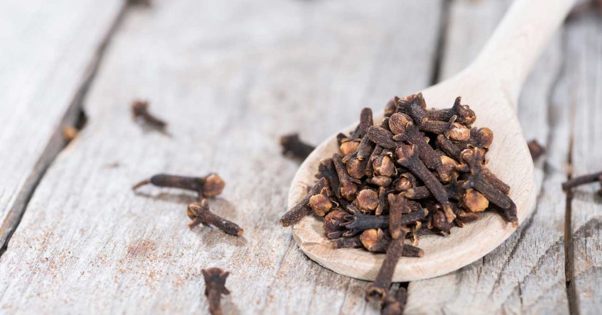 cloves-on-wooden-spoon-1200x628.jpg